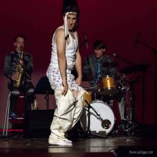 Dino fait son crooner Dino fait son crooner